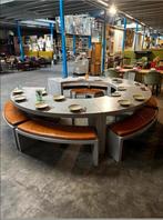 Grote ronde elementen tafel met zitbanken, Ophalen, Gebruikt