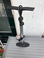 Fietspomp met drukmeter, Ophalen of Verzenden, Drukmeter, Zo goed als nieuw