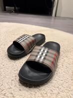 Burberry Slippers - Stijlvol en Comfortabel, Kleding | Heren, Schoenen, Ophalen of Verzenden, Zo goed als nieuw, Zwart, Slippers