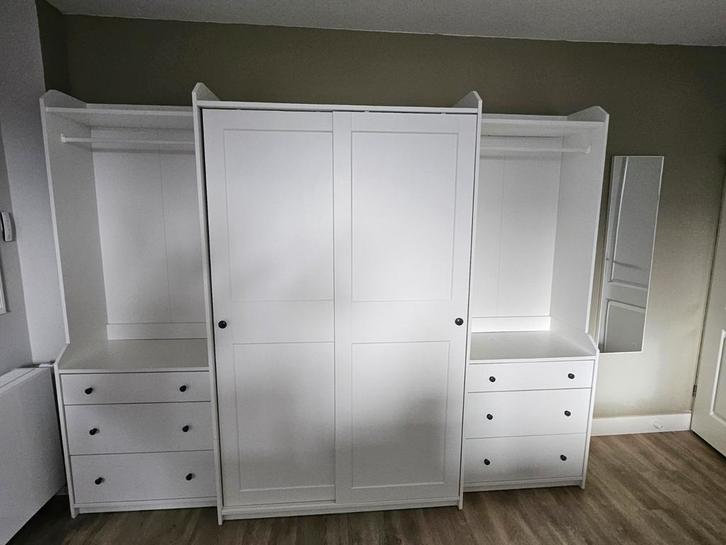 IKEA Hauga Kledingkast - Heemskerk, Huis en Inrichting, Kasten | Kledingkasten, Gebruikt, 150 tot 200 cm, 200 cm of meer, 25 tot 50 cm