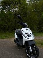 Piaggio Zip 50cc 4T, Fietsen en Brommers, Scooters | Piaggio, Zip, Ophalen of Verzenden, Zo goed als nieuw, Benzine