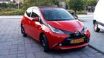 Toyota Aygo 1.0 12V Vvt-i Ddrs 2016 Rood cabriolet/open dak, Auto's, Voorwielaandrijving, Stof, Zwart, Cabriolet