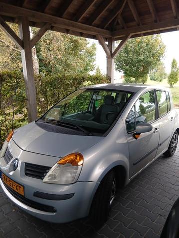 Renault Modus 1.6 16V E4 2005 Grijs beschikbaar voor biedingen