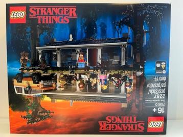 Lego 75810 Stranger Things The Upside Down  beschikbaar voor biedingen