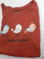 T.shirt roestbruin met vogeltjes. Maat 122/128 Kids., Ophalen of Verzenden, Zo goed als nieuw, Meisje, Shirt of Longsleeve