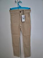 Like Flo nieuwe zandkleurige chino maat 116, Broek, Nieuw, Ophalen of Verzenden, Like flo