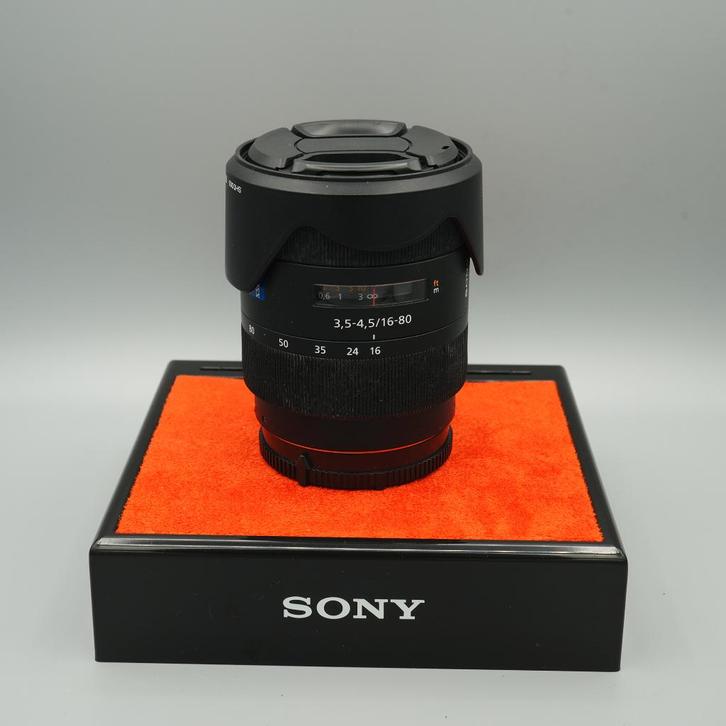 Sony DT 16-80mm F3.5-4.5 ZA Carl Zeiss Vario-Sonnar T*, Audio, Tv en Foto, Fotografie | Lenzen en Objectieven, Gebruikt, Standaardlens