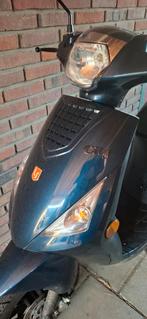 Scooter La Souris city 1 jaar oud met garantie, Fietsen en Brommers, Scooters | Piaggio, Ophalen, Zo goed als nieuw, Benzine, Overige modellen