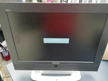PHILIPS  kleuren  TV type 190 TW met voet werkend te zien beschikbaar voor biedingen