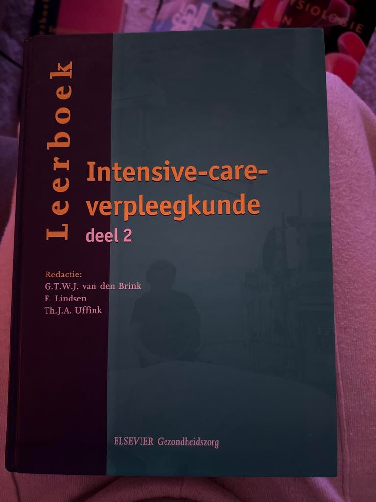 Intensive-care verpleegkunde deel 2 - Leerboek, Boeken, Studieboeken en Cursussen, Ophalen of Verzenden, Gelezen, HBO