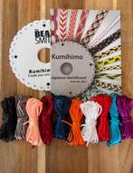 Kumihimo pakket, boek, vlechtschijf en pakket satijnkoord, Ophalen of Verzenden, Nieuw, Draad