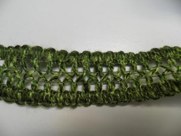 Zolderopruiming-superleuk vintage wollig sierband-4 cm br- beschikbaar voor biedingen