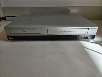LG VHS DVD Combinatie Speler beschikbaar voor biedingen