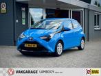 Toyota Aygo 1.0 VVT-i x-play Automaat Camera Carplay, Gebruikt, Euro 6, Bedrijf, Geïmporteerd