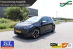 Volkswagen ID.3 First Plus 58 kWh 3 fase adaptive cruise lan, Automaat, Gebruikt, Zwart, Met garantie (alle)