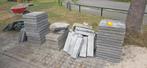 Gratis tegels en 2 kruiwagens zand op halen, Gebruikt, Ophalen of Verzenden, 10 m² of meer, Beton