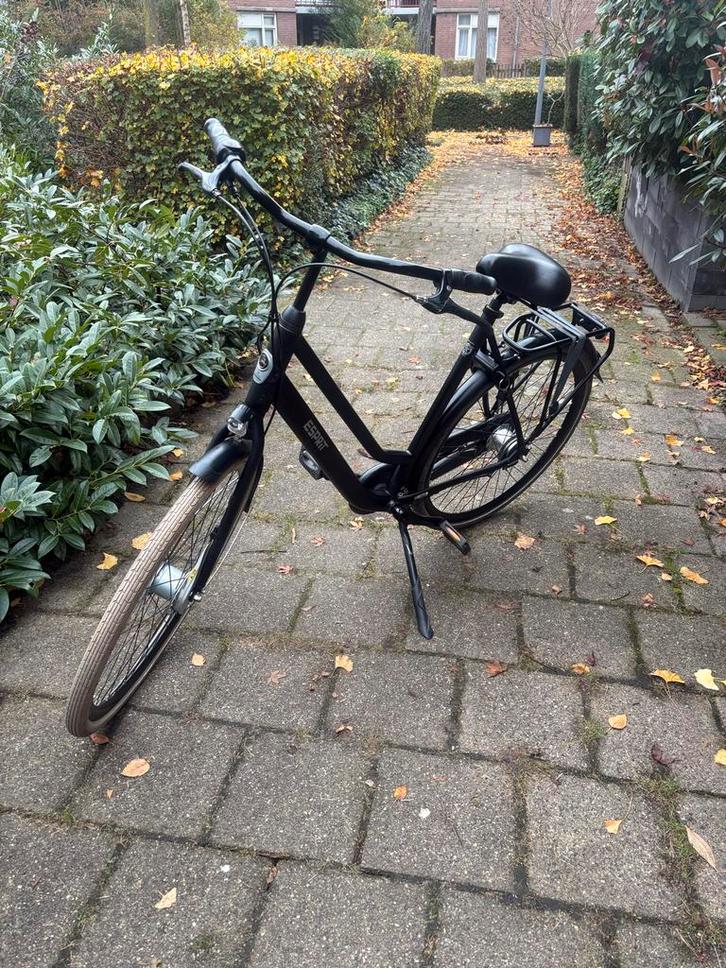 Zwarte Damesfiets - Esprit gazelle, Fietsen en Brommers, Fietsen | Dames | Damesfietsen, Gebruikt, Overige merken, (Extra) lage instap