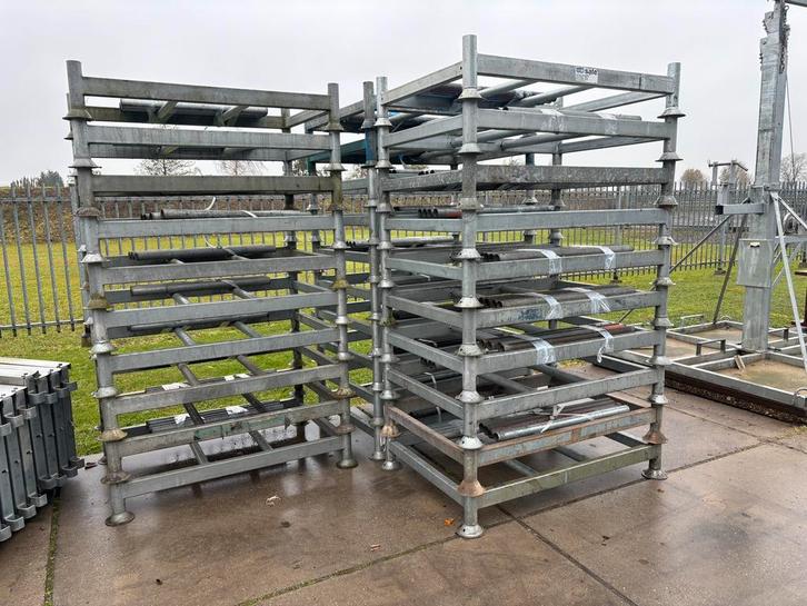 Gebruikte stapelbokken / stapelrekken / opslagbokken, Doe-het-zelf en Verbouw, Steigers, Zo goed als nieuw, Overige typen, 5 meter of hoger