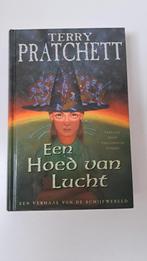 Pratchett, Terry : Schijfwereld 32)Een hoed van Lucht HC ZGN, Ophalen of Verzenden, Zo goed als nieuw, Terry Pratchett
