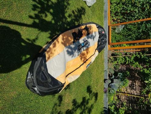 Boardbag surfplank 25 euro, Watersport en Boten, Windsurfen, Gebruikt, Overige typen, 250 tot 300 cm, Met draagtas, 5 tot 7 m²