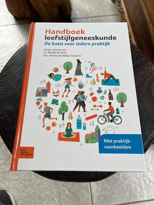 Maaike de Vries - Handboek leefstijlgeneeskunde, Boeken, Wetenschap, Zo goed als nieuw, Ophalen of Verzenden