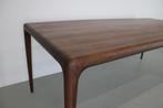 Artisan Latus tafel, Europees walnoot, 200x90 cm, showmodel, Huis en Inrichting, Tafels | Eettafels, Ophalen, 200 cm of meer, 50 tot 100 cm