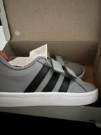 Nieuwe Adidas, Ophalen of Verzenden, Zo goed als nieuw, Jongen of Meisje
