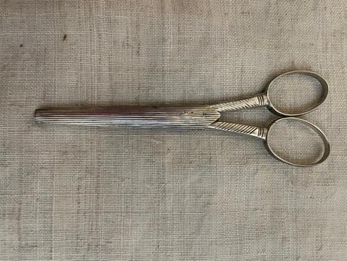 schaartje geribd in schede foedraal rib Kramer naaigerei, Antiek en Kunst, Antiek | Goud en Zilver, Zilver, Ophalen
