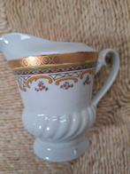 Melkkannetje wit en goud porselein, Antiek en Kunst, Antiek | Porselein, Ophalen of Verzenden