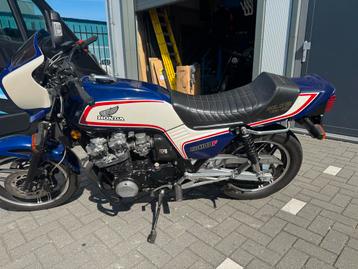 Honda CB1100F Klassieker beschikbaar voor biedingen
