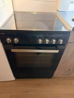 Inductie fornuis met heteluchtoven, Witgoed en Apparatuur, Fornuizen, Ophalen, 4 kookzones, Zo goed als nieuw, Inductie