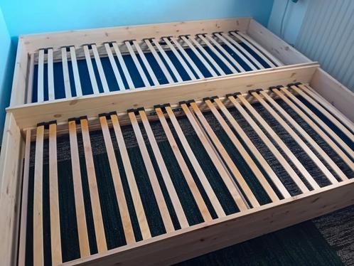 Houten stapelbare (logeer)bedden, Huis en Inrichting, Slaapkamer | Matrassen en Bedbodems, Zo goed als nieuw, 90 cm, 200 cm, Eenpersoons