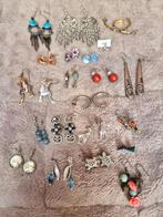 Oorbellen clips hangers edelsteen parelmoer 82 paar, Sieraden, Tassen en Uiterlijk, Oorbellen, Ophalen of Verzenden, Zo goed als nieuw