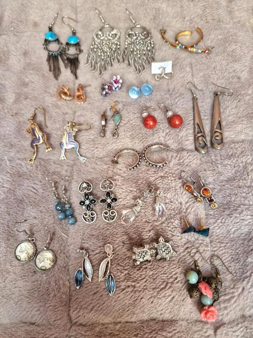 Oorbellen clips hangers edelsteen parelmoer 82 paar, Sieraden, Tassen en Uiterlijk, Oorbellen, Zo goed als nieuw, Overige materialen