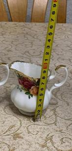 1x Royal Albert melkkanetjes, Huis en Inrichting, Keuken | Servies, Ophalen of Verzenden, Zo goed als nieuw, Overige stijlen, Kop(pen) en/of Schotel(s)
