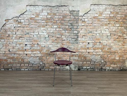 Bent Krogh Chair paars bij TheReSales, Huis en Inrichting, Stoelen, Zo goed als nieuw, Eén, Kunststof, Metaal, Stof, Overige kleuren