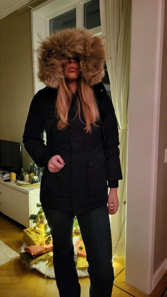 Nobis winterjas, maat 176, xs/s dames donkerblauw, Kleding | Dames, Wintersportkleding, Zo goed als nieuw, Jack, Maat 38/40 (M)