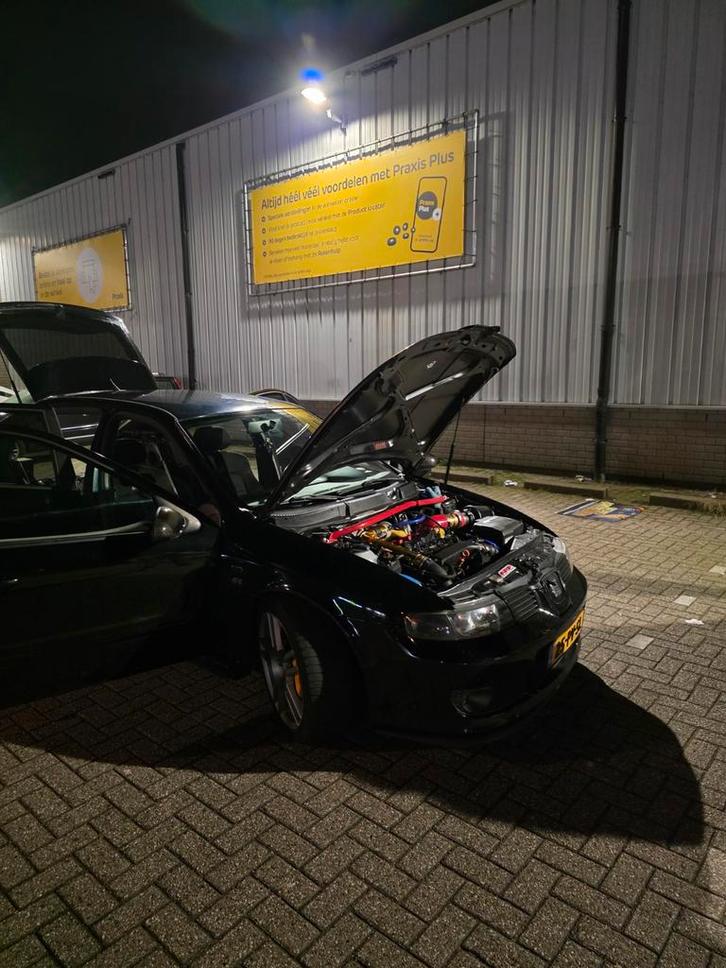 Seat Leon Cupra R in onderdelen!, Auto's, Seat, Particulier, Leon, Benzine, E, Hatchback, Handgeschakeld, Geïmporteerd, Zwart