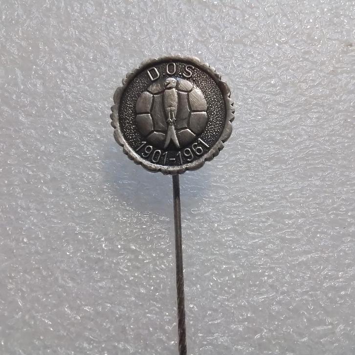 DOS voetbalvereniging uit Utrecht, jubileum 60 jr, Verzamelen, Speldjes, Pins en Buttons, Gebruikt, Overige onderwerpen, Ophalen of Verzenden