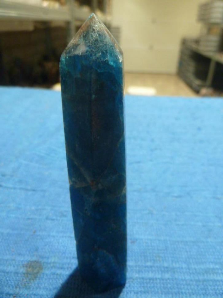 Obelisk Apatiet, Verzamelen, Mineralen en Fossielen, Mineraal, Ophalen of Verzenden