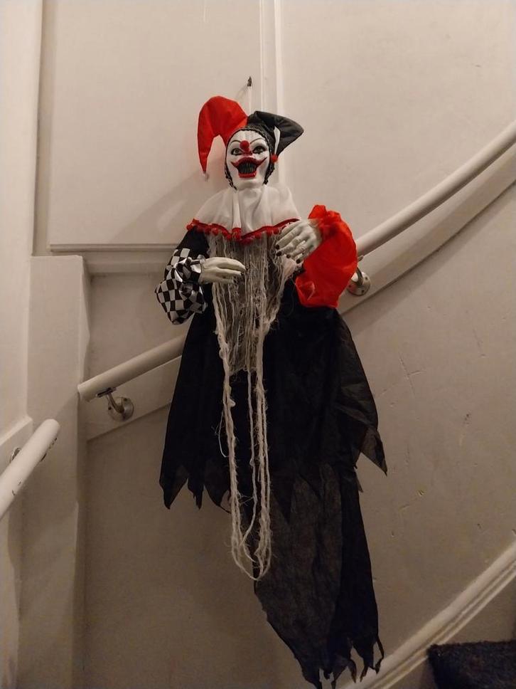 Hangende Clown met Licht, Geluid & Beweging, Hobby en Vrije tijd, Feestartikelen, Gebruikt, Feestartikel, Halloween of Griezel