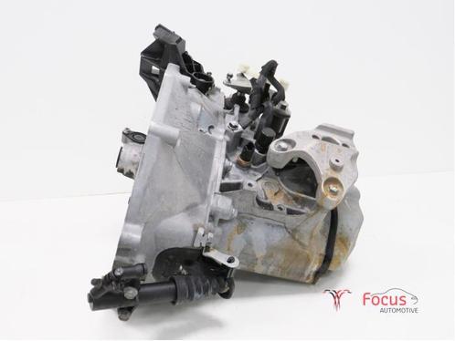 Versnellingsbak van een Peugeot 208, Auto-onderdelen, Transmissie en Toebehoren, Peugeot, Gebruikt, 6 maanden garantie, 12 maanden garantie