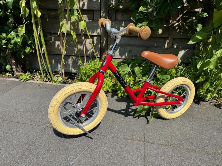 Veloretti loopfiets rood, Fietsen en Brommers, Fietsen | Kinderfietsjes, Gebruikt, Minder dan 16 inch, Ophalen