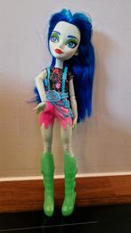 Monster High Vandala Doubloons Pop + Accessoireset, Ophalen of Verzenden, Zo goed als nieuw, Overige typen