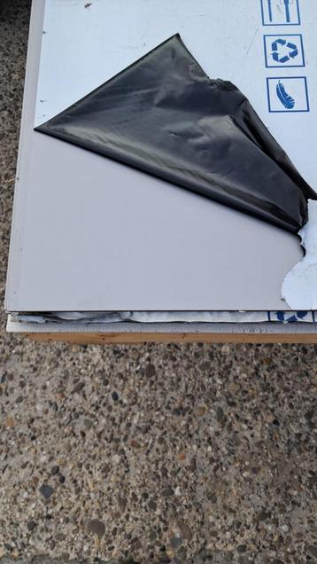 Partij rockpanel stroken diverse afmetingen beschikbaar voor biedingen