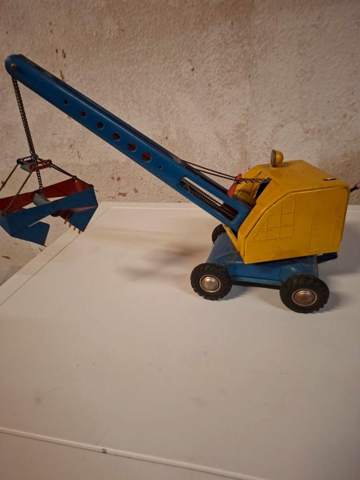 Graafmachine kraan MFZ met aandrijving zeldzaam, Antiek en Kunst, Antiek | Speelgoed, Verzenden