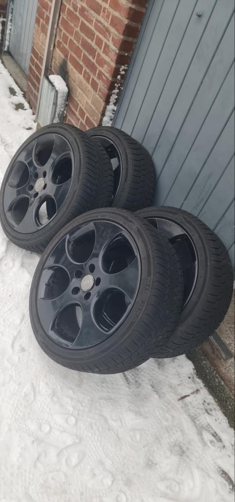 Volkswagen Golf GTI velgen 18 inch met goede winterbanden, Auto-onderdelen, Banden en Velgen, Banden en Velgen, Winterbanden, 18 inch