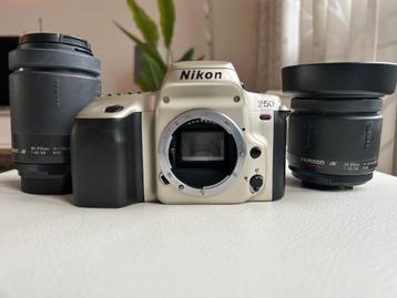 Nikon F50 analoge spiegelreflex met 2 zoomlenzen beschikbaar voor biedingen