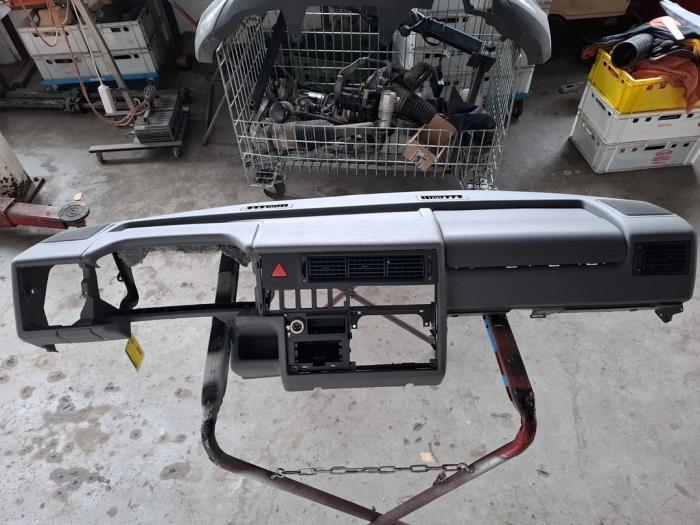 Dashboard van een Volkswagen Transporter, Auto-onderdelen, Dashboard en Schakelaars, Volkswagen, Gebruikt, 3 maanden garantie