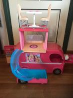 Barbie camper met 2 barbies, Kinderen en Baby's, Gebruikt, Ophalen